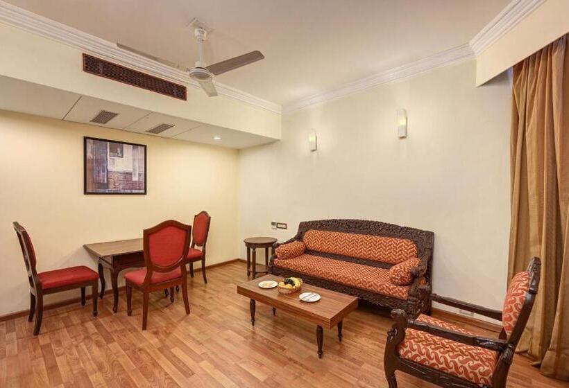 سوییت سوپریور, The Cama  A Sabarmati Riverfront