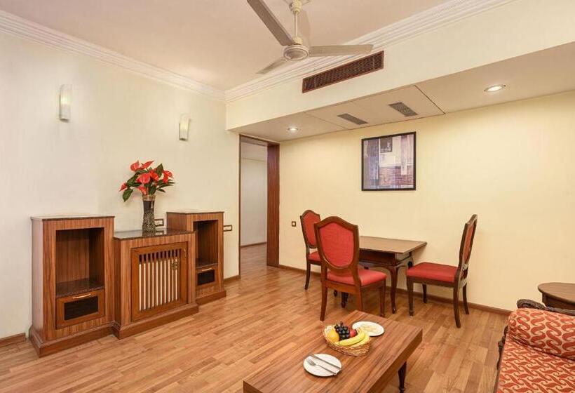 سوییت سوپریور, The Cama  A Sabarmati Riverfront
