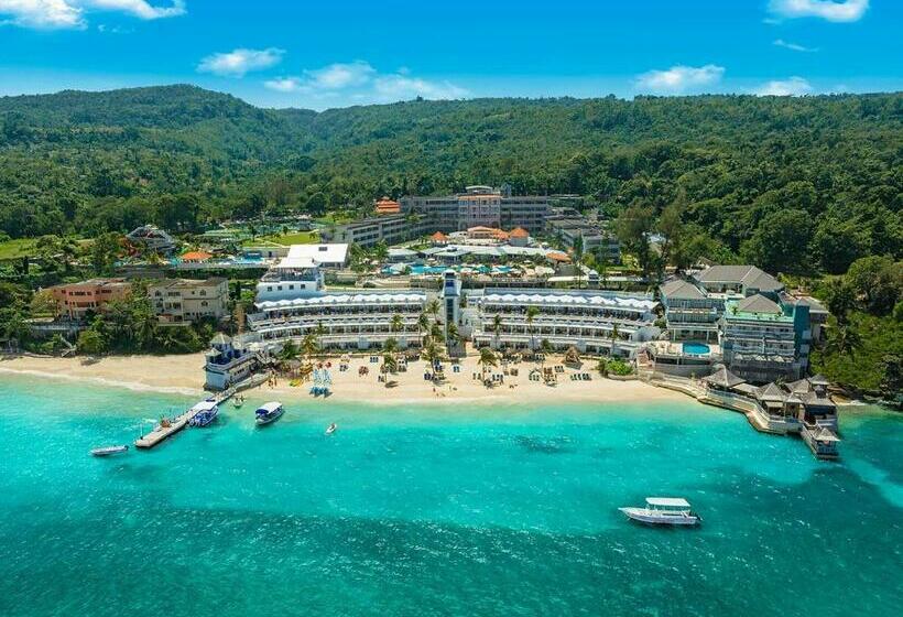 سوییت لوکس, Beaches Ocho Rios - All Inclusive