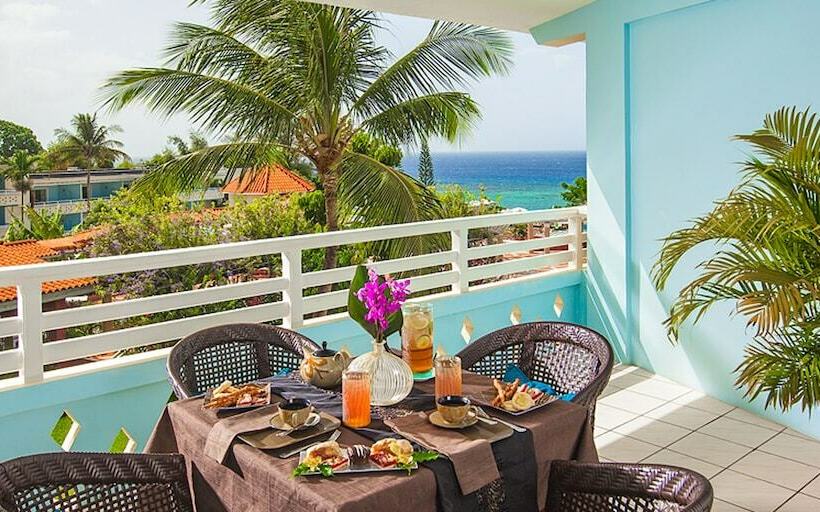 سوییت لوکس, Beaches Ocho Rios - All Inclusive