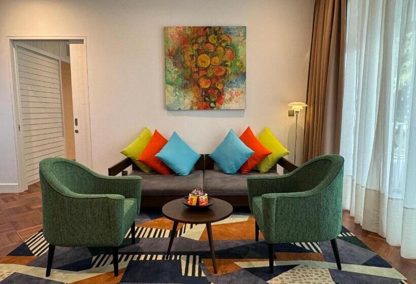 Люкс Премиум, Lone Pine, Penang, A Tribute Portfolio Resort