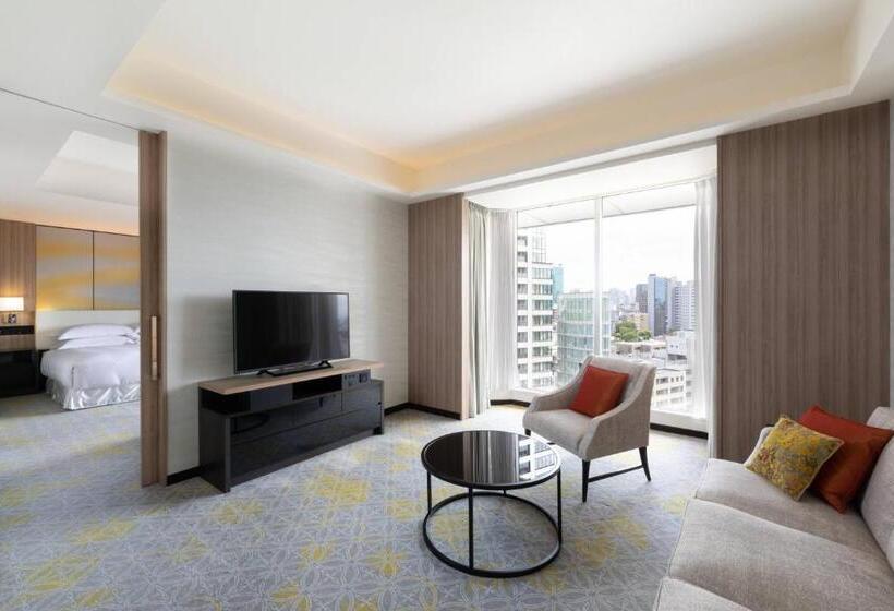 جناح جونيور إداري, Sheraton Miyako Hotel Tokyo