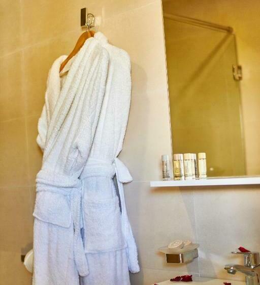 스탠다드 룸 풀장 전망, Mabrouk Hotel And Suites  Adult Only