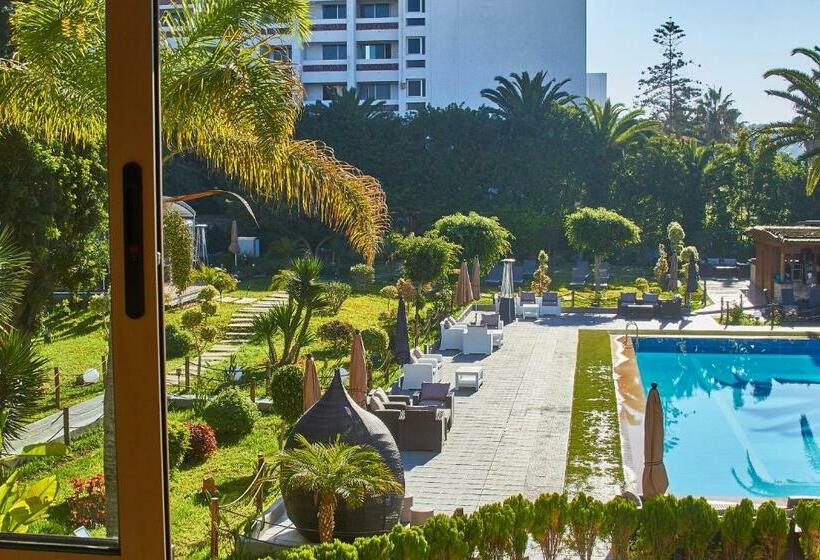Номер Стандарт Вид на Бассейн, Mabrouk Hotel And Suites  Adult Only