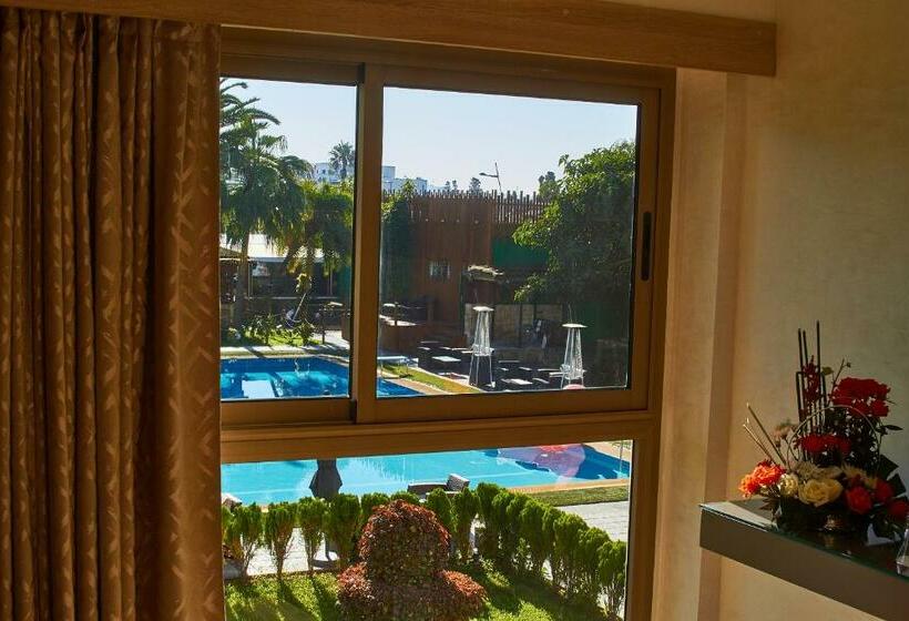 Номер Стандарт Вид на Бассейн, Mabrouk Hotel And Suites  Adult Only