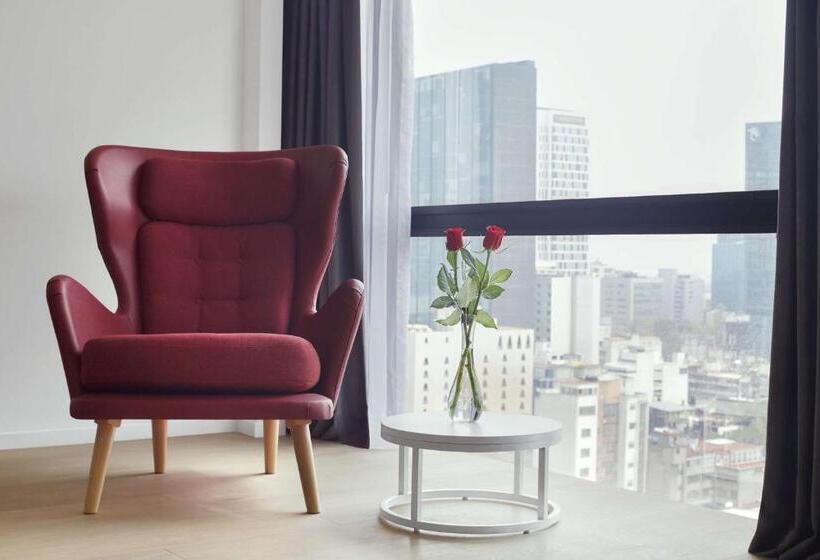 Номер Superior с Видом, NH Collection Mexico City Reforma