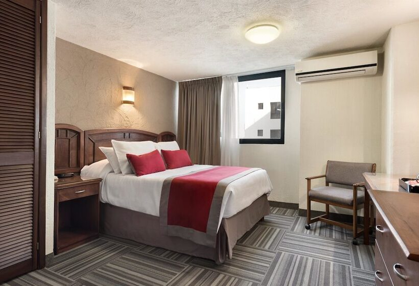اتاق استاندارد با تخت دوبل, Ramada Plaza By Wyndham Leon