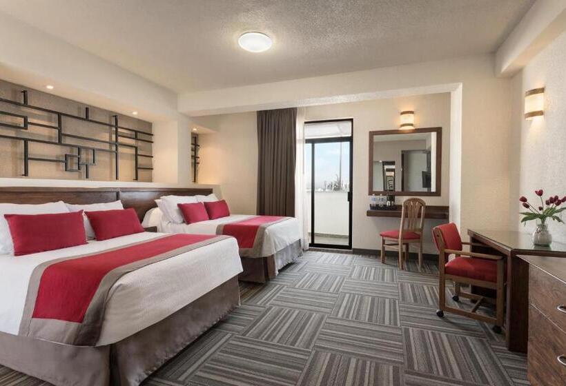 اتاق استاندارد, Ramada Plaza By Wyndham Leon