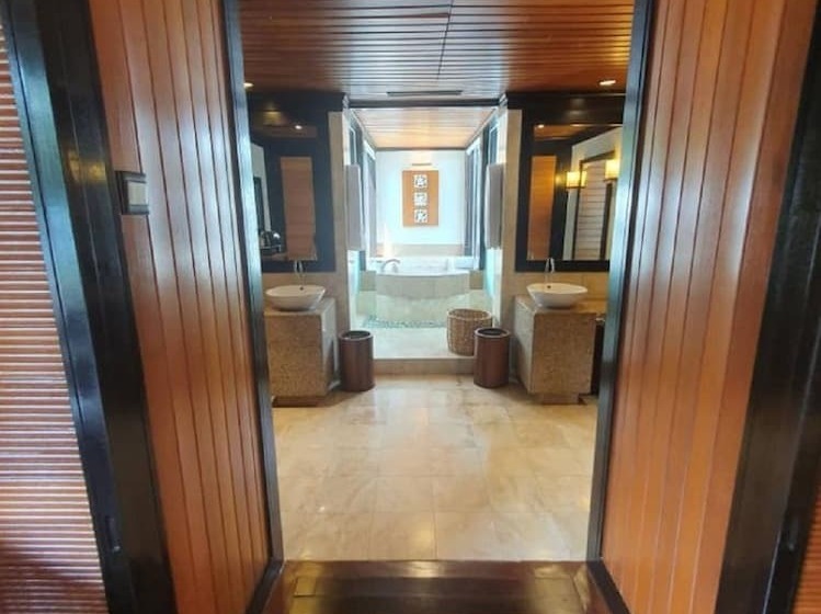 ویلای 1 خوابه, Pangkor Laut Resort