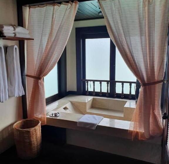 ویلای 1 خوابه, Pangkor Laut Resort