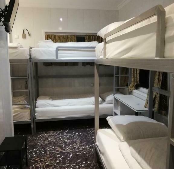 공동 객실, Budget Trianon