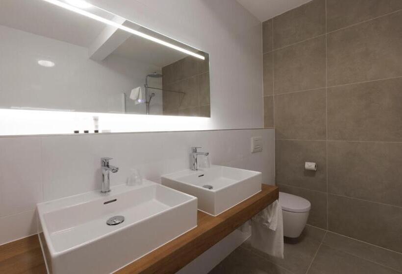 Comfort room with view, Parkhotel Mastbosch Breda