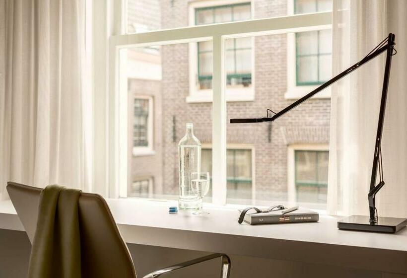 اتاق اکونومی, NH Collection Amsterdam Barbizon Palace