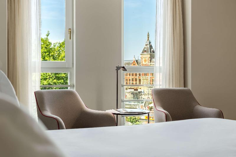 اتاق سوپریور با چشم‌انداز, NH Collection Amsterdam Barbizon Palace