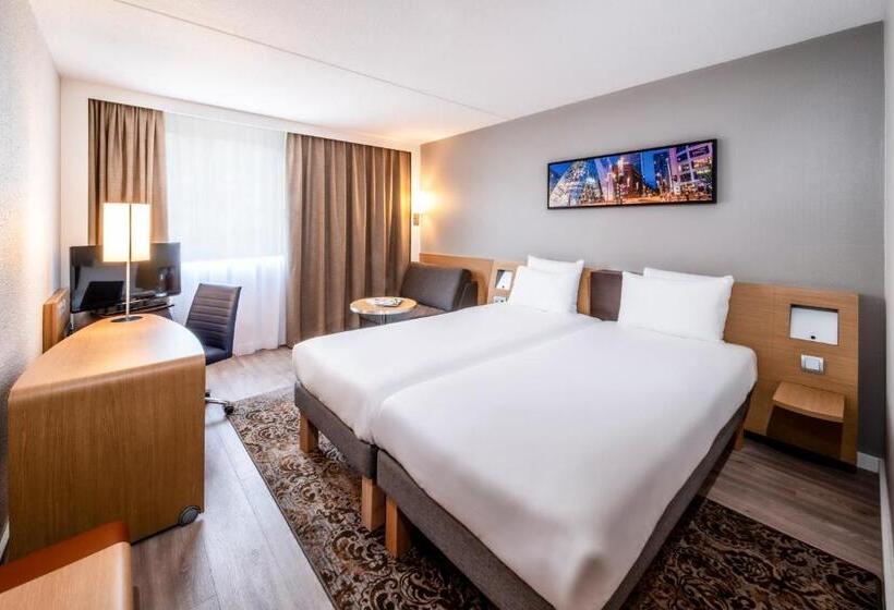Номер Executive, Novotel Rotterdam Schiedam