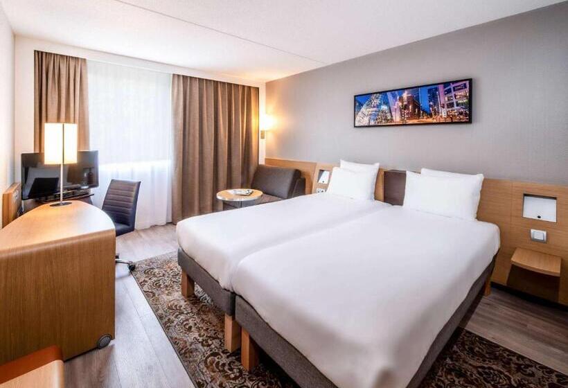Трехместный Номер Superior, Novotel Rotterdam Schiedam