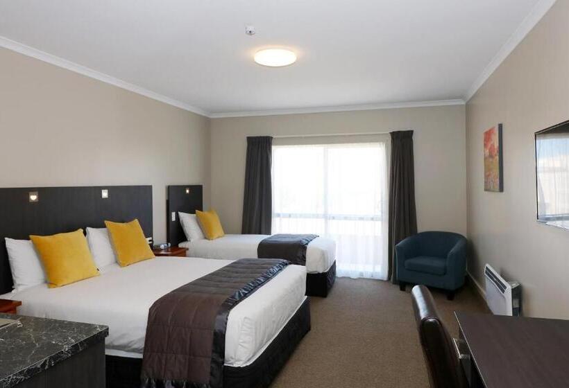 Номер Deluxe, The Victoria Hotel Dunedin