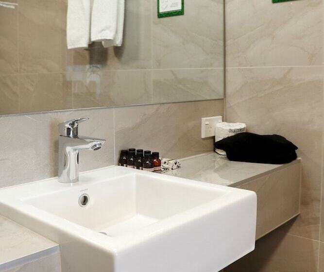 Номер Superior, The Victoria Hotel Dunedin