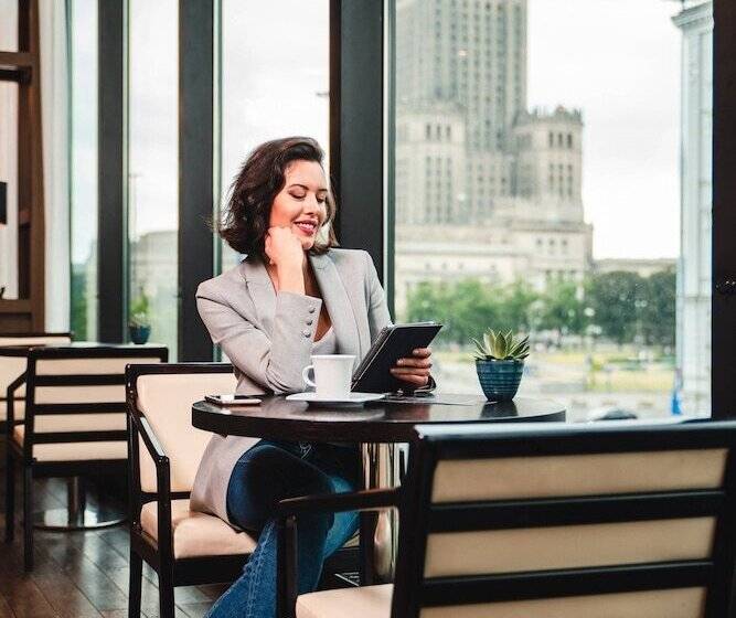 Номер Executive, Warsaw Presidential