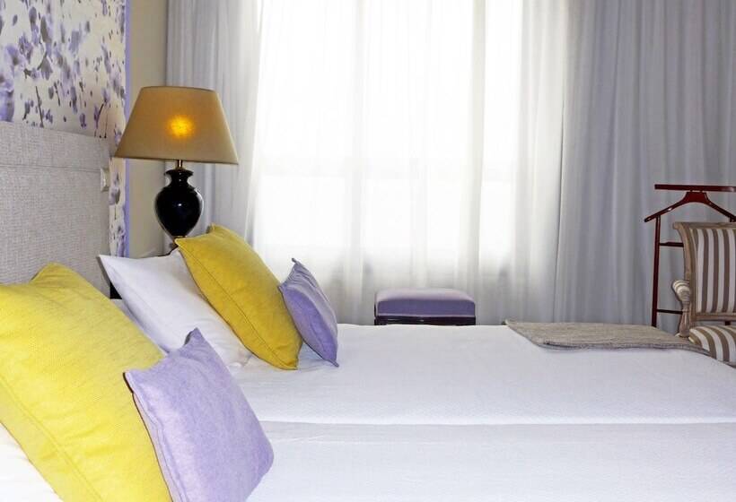 سوییت جونیور, Pestana Bahia Praia Nature & Beach Resort