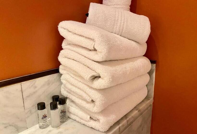 سوییت خانوادگی, The Royal Hotel By Coastlands Hotels & Resorts