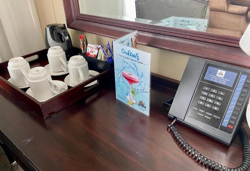 سوییت خانوادگی, The Royal Hotel By Coastlands Hotels & Resorts