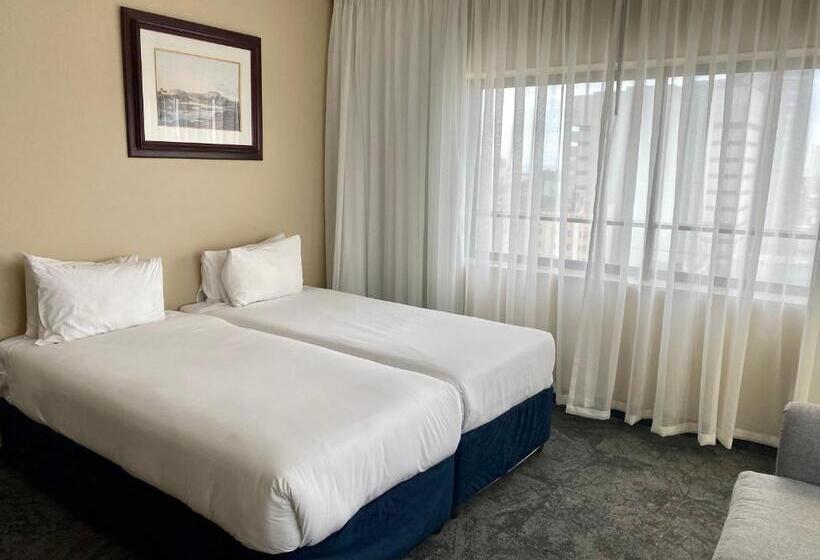 سوییت خانوادگی, The Royal Hotel By Coastlands Hotels & Resorts