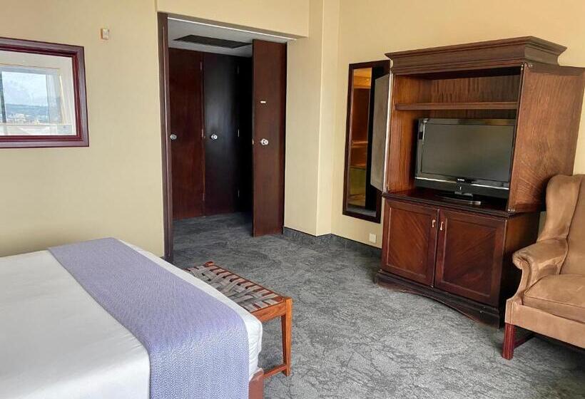 سوییت خانوادگی, The Royal Hotel By Coastlands Hotels & Resorts