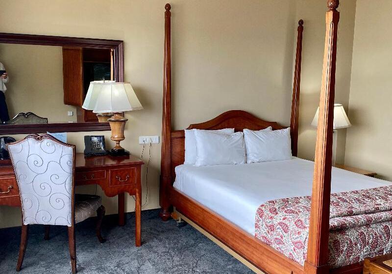سوییت, The Royal Hotel By Coastlands Hotels & Resorts