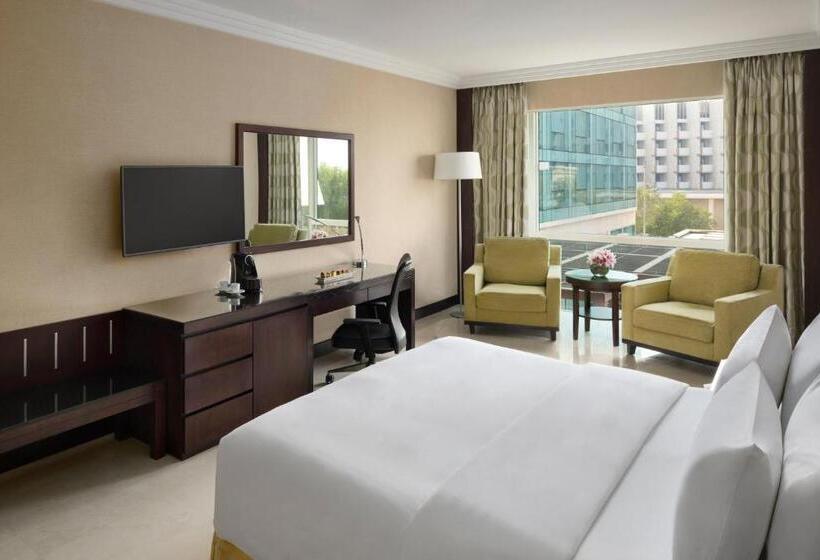 Люкс Адаптированный для Инвалидов, Crowne Plaza Jeddah, An Ihg