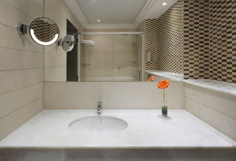 Номер Стандарт, Crowne Plaza Jeddah, An Ihg