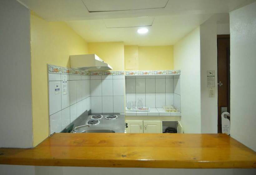 اتاق خانوادگی, Novo Hotel & Suite