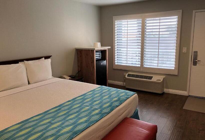 اتاق استاندارد با تخت بزرگ برای معلولان, Alamo Inn And Suites  Convention Center