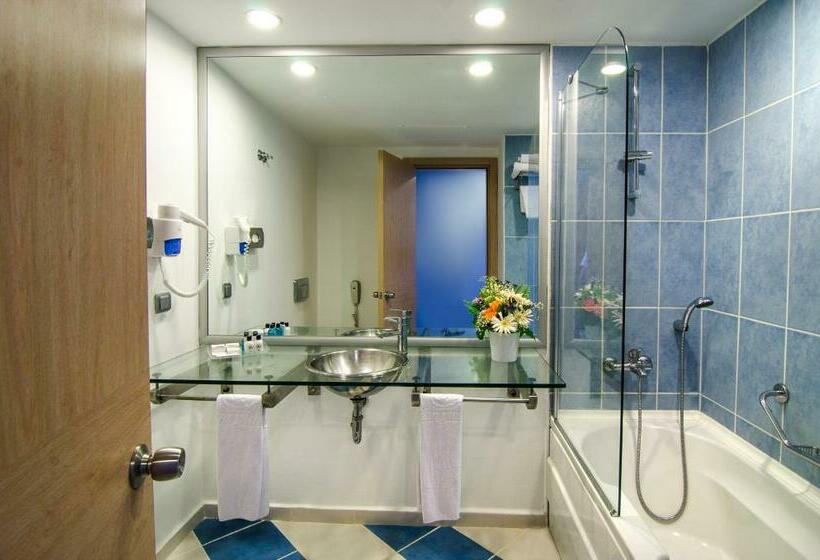 اتاق داخلی دلوکس, Altin Yunus Hotel & Spa çeşme