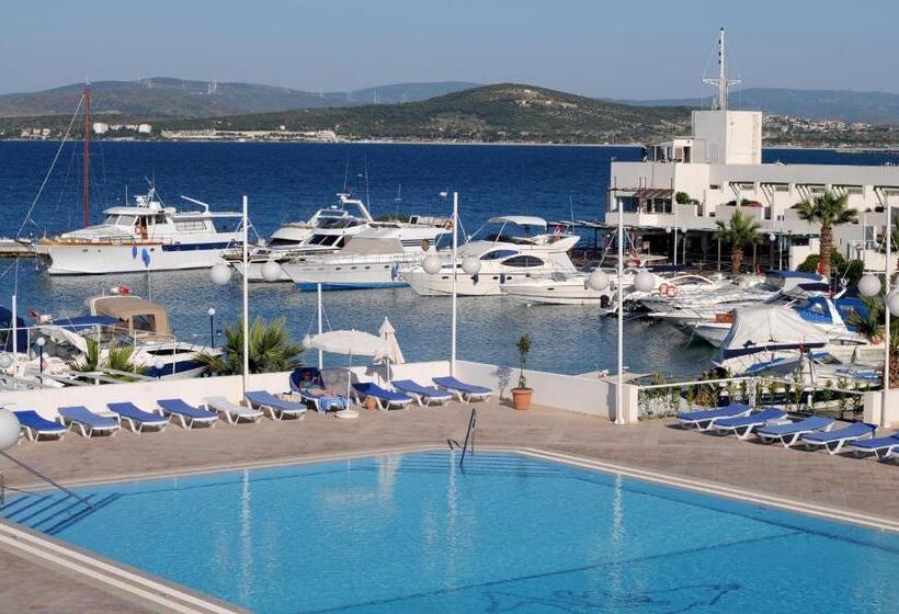 اتاق لوکس با چشم‌انداز دریا, Altin Yunus Hotel & Spa çeşme