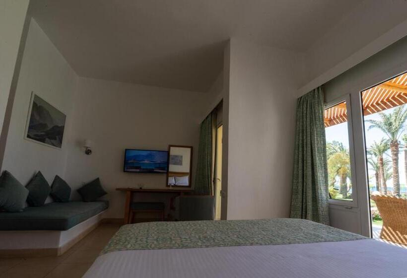 اتاق استاندارد با چشم‌انداز استخر, Dahab Lagoon Club & Resort Ex Tirana Dahab