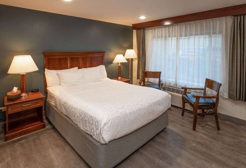 带2个双人床的标准工作室, Best Western Plus Clocktower Inn