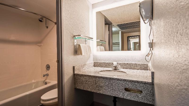 اتاق استاندارد با تخت بزرگ, Best Western Yacht Harbor