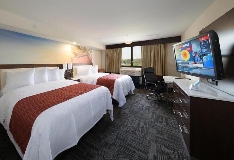 스탠다드 룸 풀장 전망, Holiday Inn Brookfield   Milwaukee, An Ihg