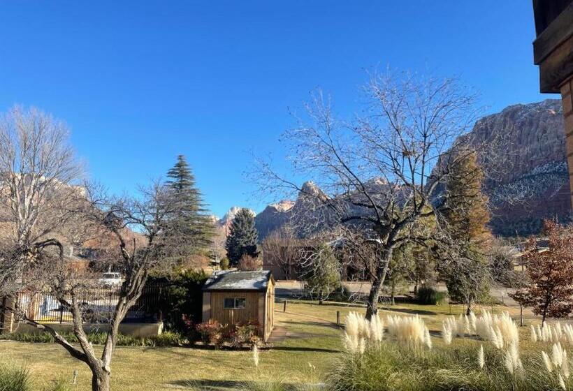 Стандартный Номер Кровать Кинг, Driftwood Lodge