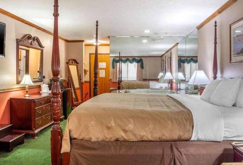 스위트 킹사이즈 침대, Quality Inn & Suites