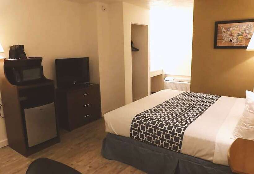 Номер Deluxe, Coratel Inn & Suites By Jasper Mccook