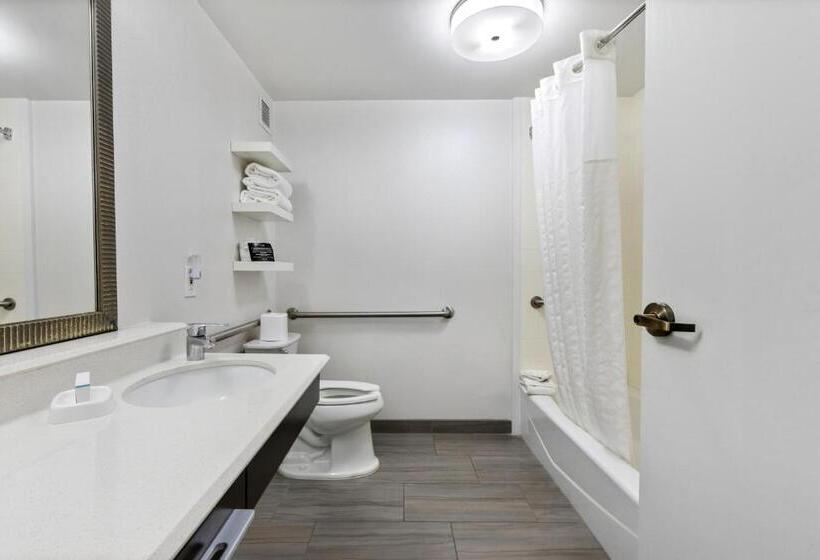 اتاق استاندارد برای معلولان, Allentown Park Hotel, Ascend Hotel Collection
