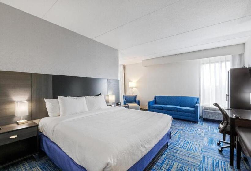 سوئیت با تخت بزرگ, Allentown Park Hotel, Ascend Hotel Collection