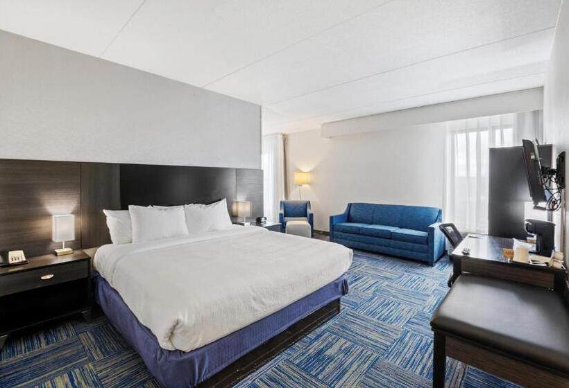 سوئیت با تخت بزرگ, Allentown Park Hotel, Ascend Hotel Collection