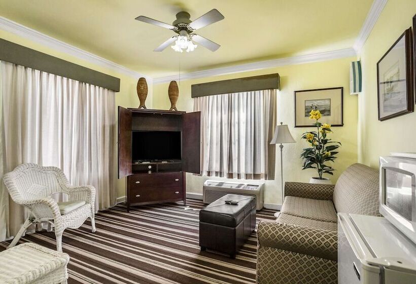 Люкс, Americas Best Value Inn Historic Clewiston Inn