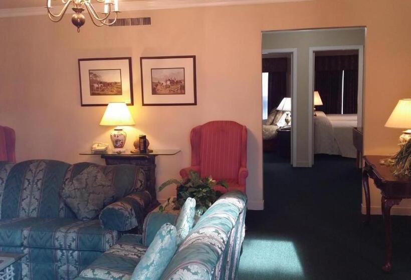 Апартаменты 2 Спальни, Americas Best Value Inn Historic Clewiston Inn