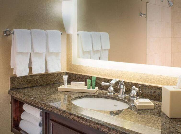 חדר סטנדרט עם מיטת קינג, Hilton Cocoa Beach Oceanfront