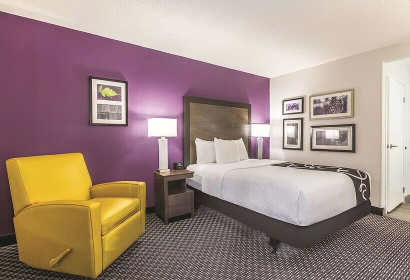 Quarto Estandar Cama Casal para Deficientes Físicos, La Quinta By Wyndham Atlanta Midtown   Buckhead