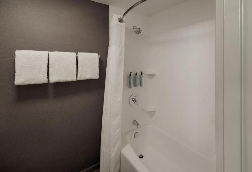 Номер Стандарт 2 Двуспальные Кровати, Courtyard Dayton South Mall